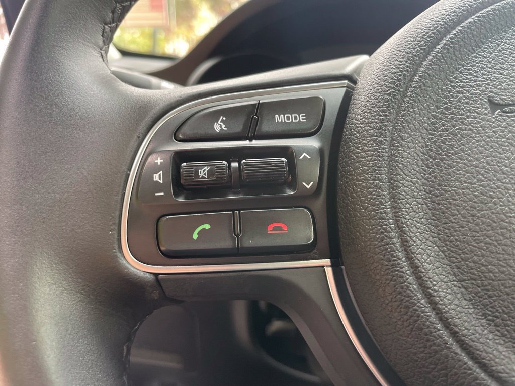 Used 2018 Sparkling Silver Kia EX image 10