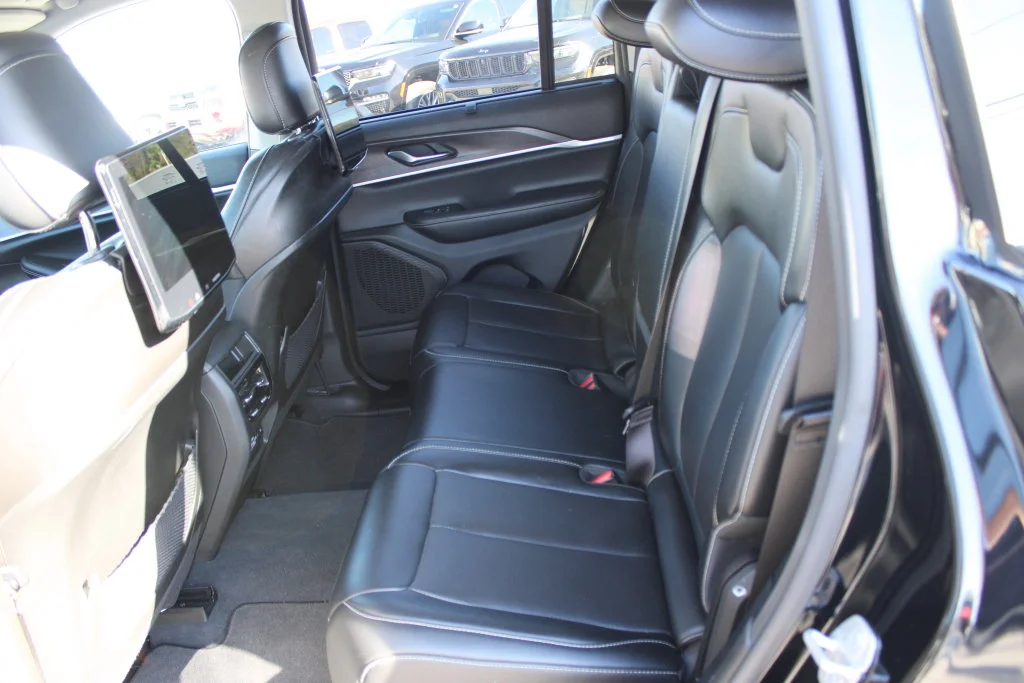 Used 2023 Black Jeep Limited image 16