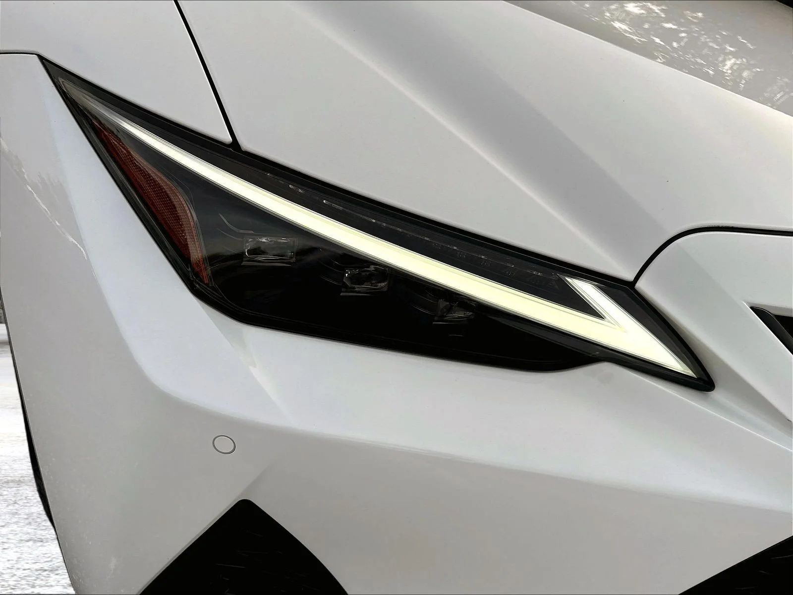 Certified Used 2024 White Lexus  image 33