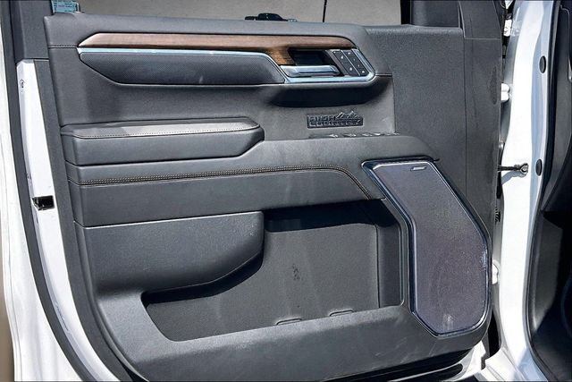 Used 2024 Beige Chevrolet High Country image 17