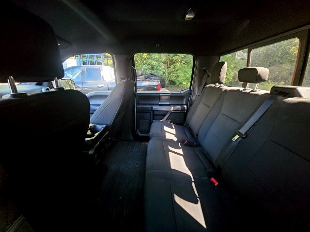 Used 2018 Silver Ford XLT image 6