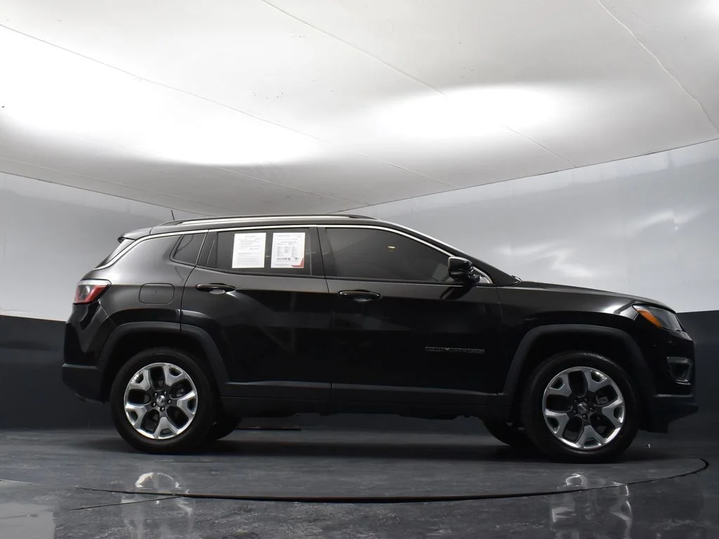 Used 2020 Black Jeep Limited image 34