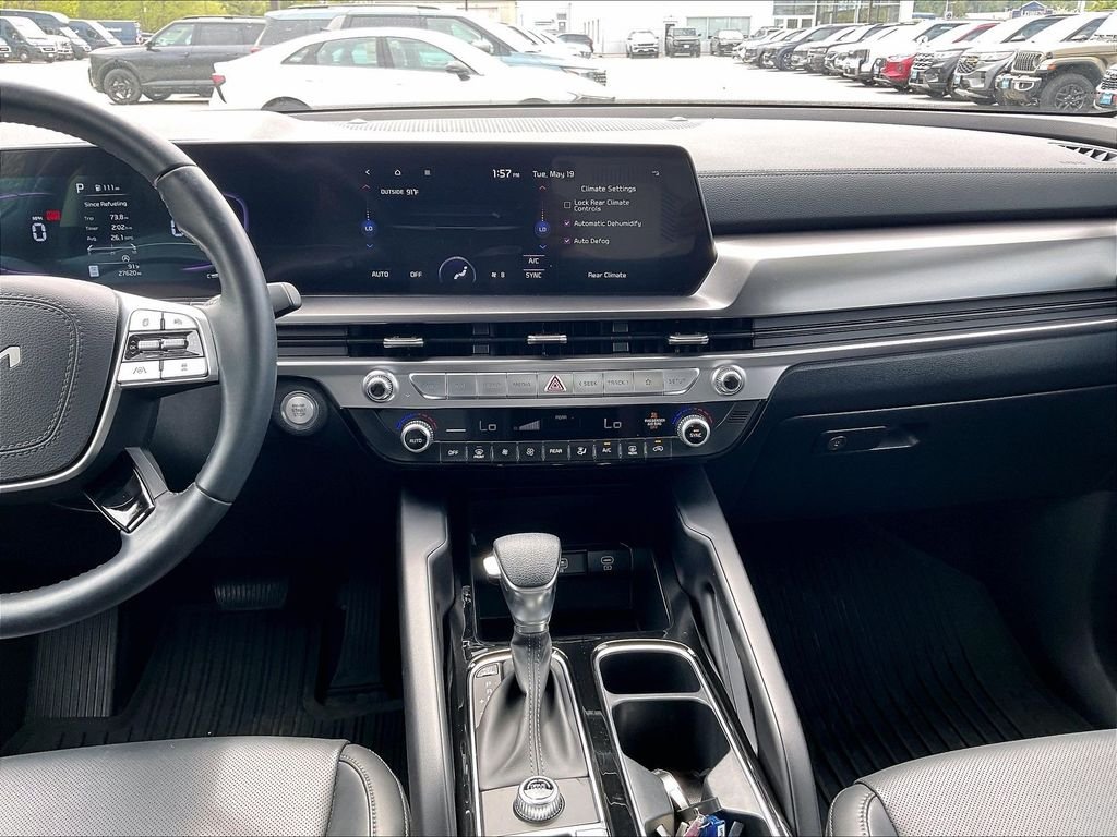 Used 2025 Everlasting Silver Kia LX image 17