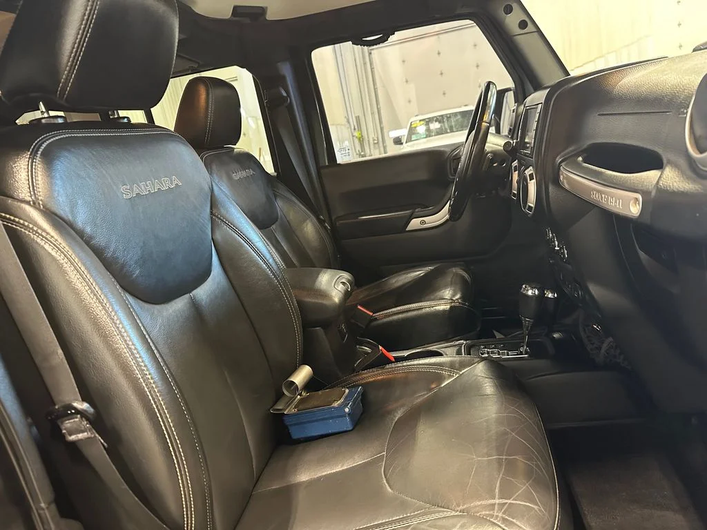 Used 2016 Black Jeep Unlimited Sahara image 29