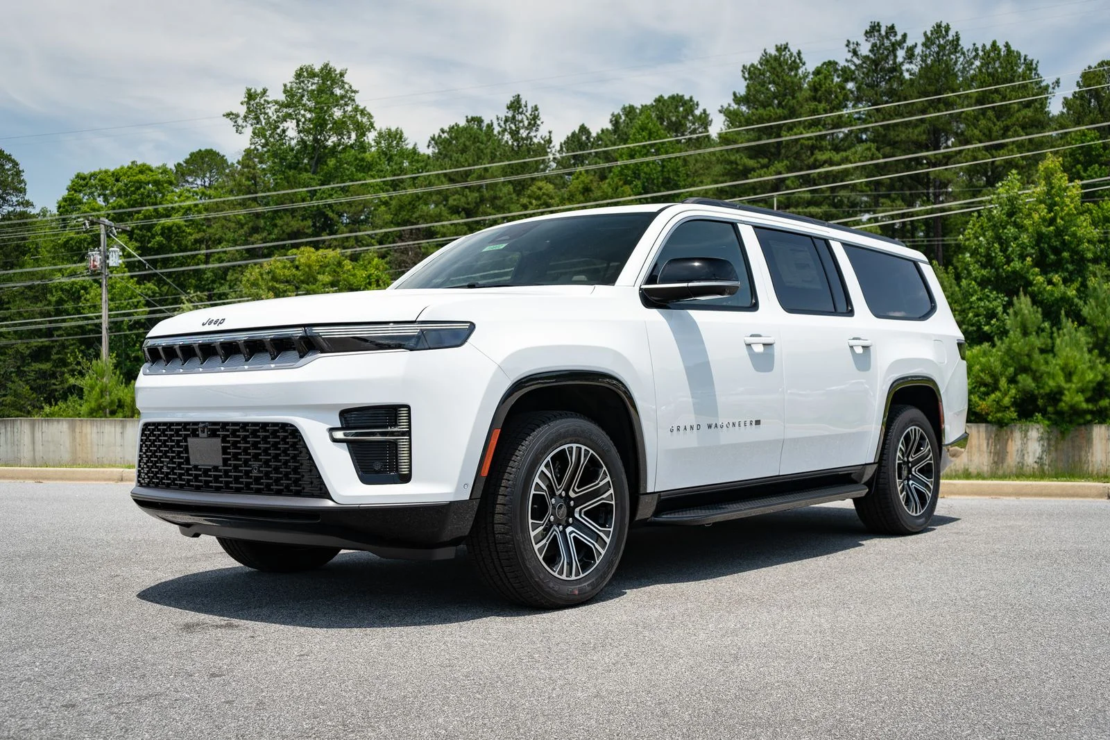 New 2026 Bright White Clear-Coat Exterior Paint Jeep  image 3