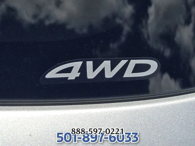 Used 2024 Silver Mitsubishi  image 15