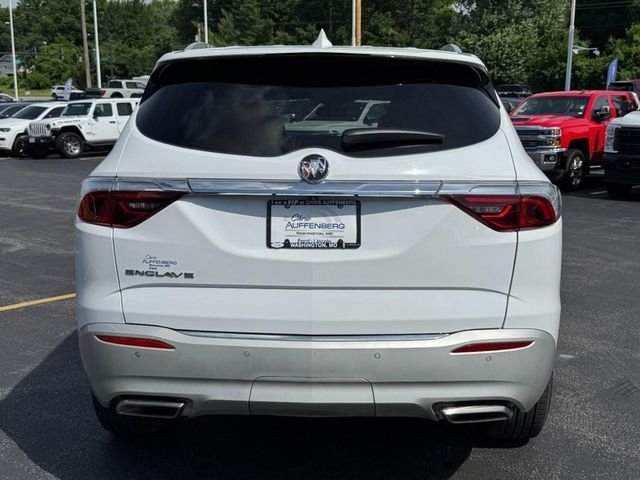 Used 2024 Summit White Buick Essence image 4