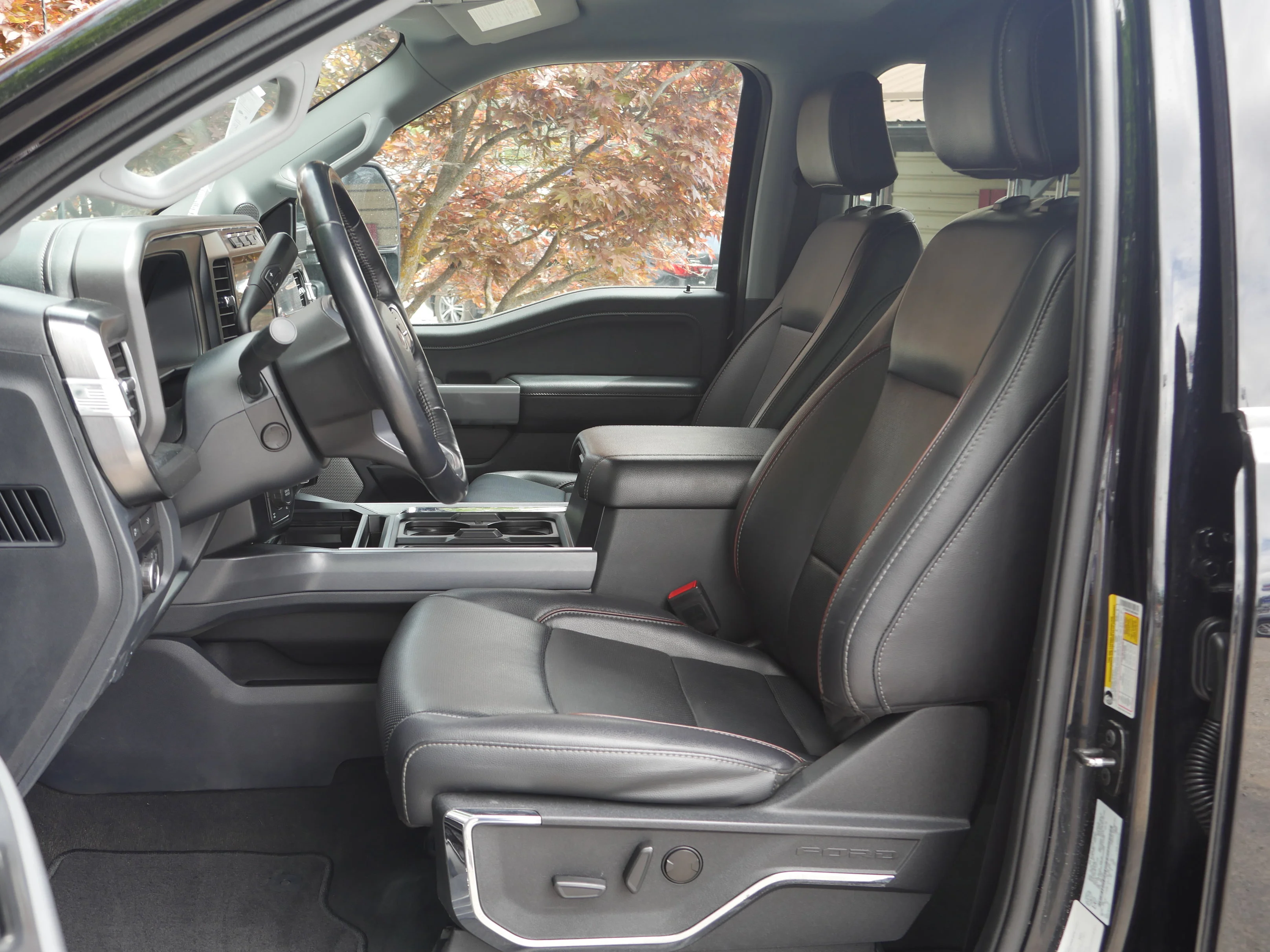 Certified Used 2024 Agate Black Metallic Ford LARIAT image 3