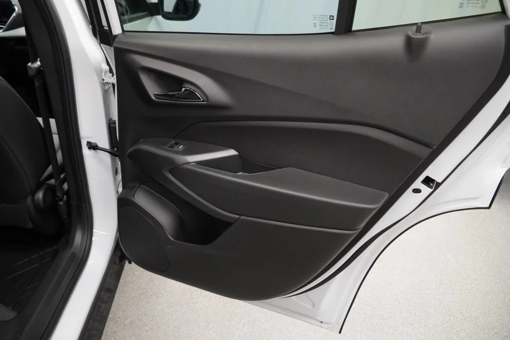 New 2026 Summit White Chevrolet LT image 25