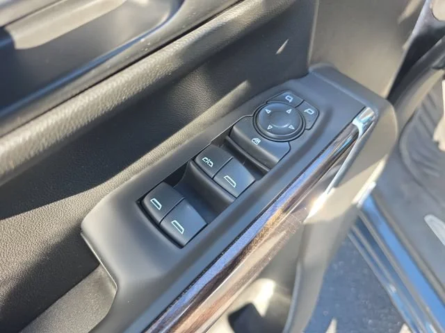 Used 2021 SHADOW GRAY METALLIC Chevrolet LT Trail Boss image 13