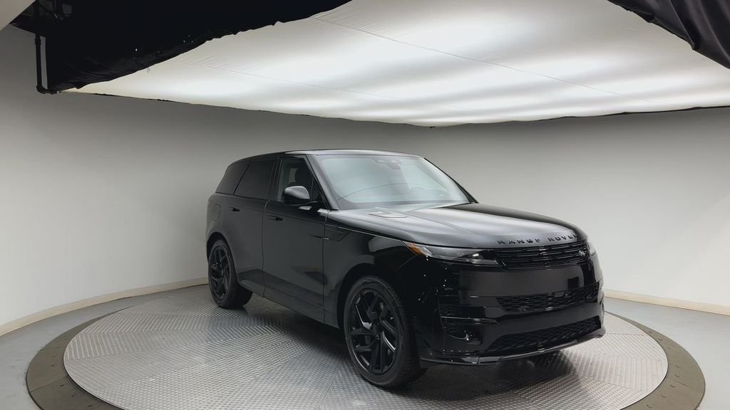 New 2026 Santorini Black LAND ROVER Dynamic SE image 8