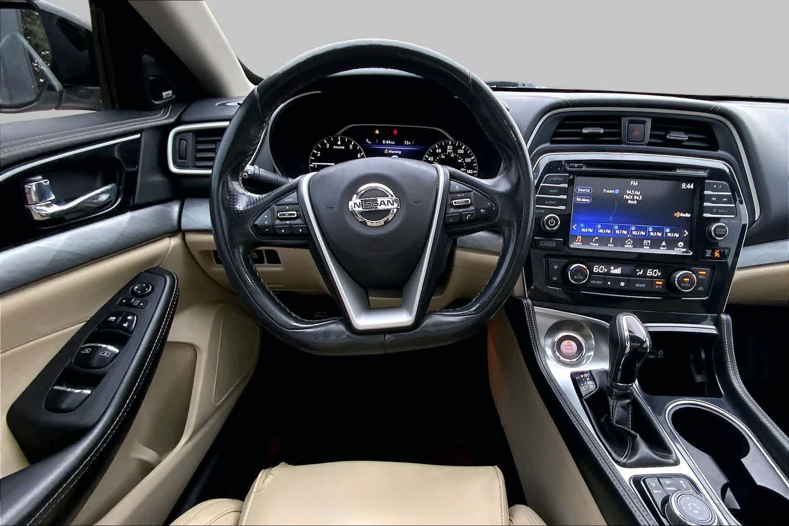 Used 2017 Pearl White Nissan SL image 6