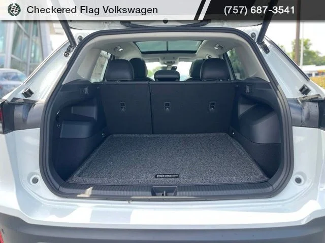 New 2026 White Volkswagen 2.0T SE image 33