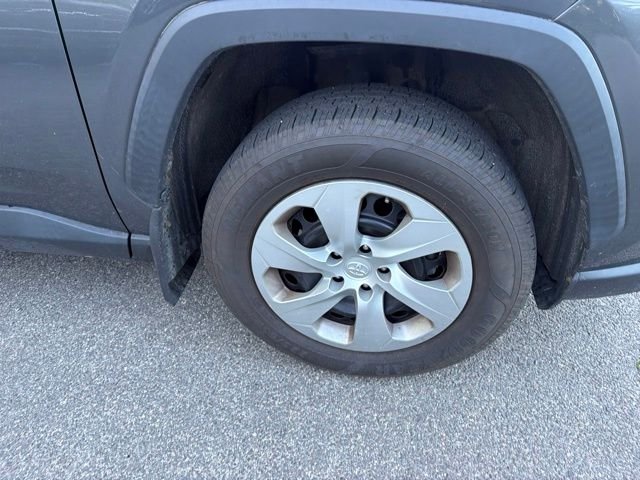 Used 2021 Magnetic Gray Metallic Toyota LE image 4
