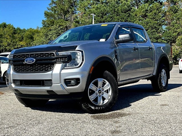 Used 2024 Silver Ford XL image 3