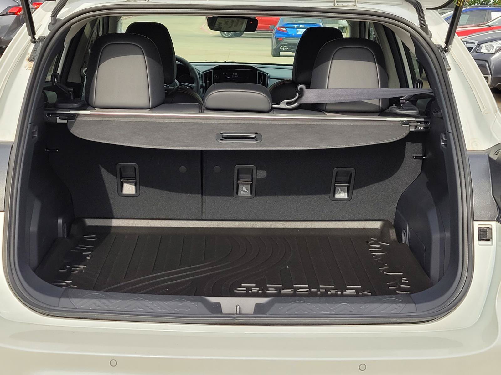 New 2026 CRYSTAL WHITE PEARL Subaru Limited image 17