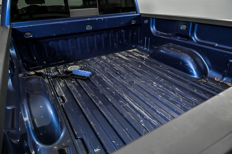Used 2015 Deep Ocean Blue Metallic Chevrolet LT Z71 image 10