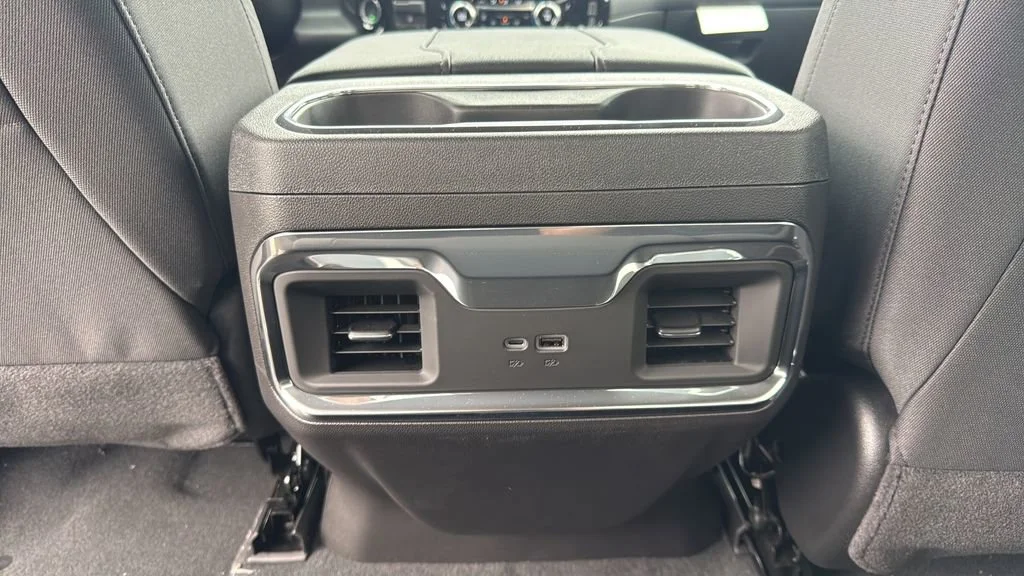 New 2026 Sterling Metallic GMC Elevation image 37