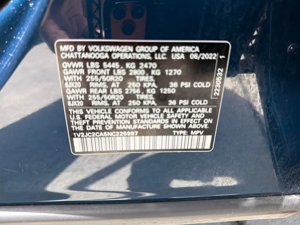 Used 2022  Volkswagen 2.0T SE w/Technology image 34