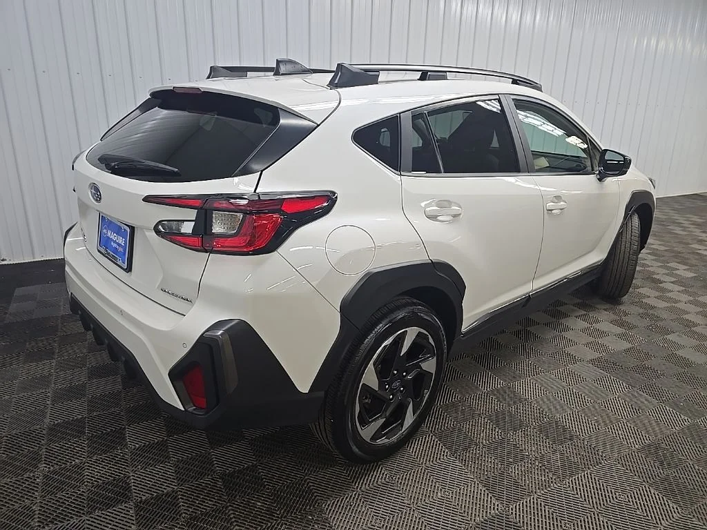 Used 2025 Crystal White Pearl Subaru Limited image 13
