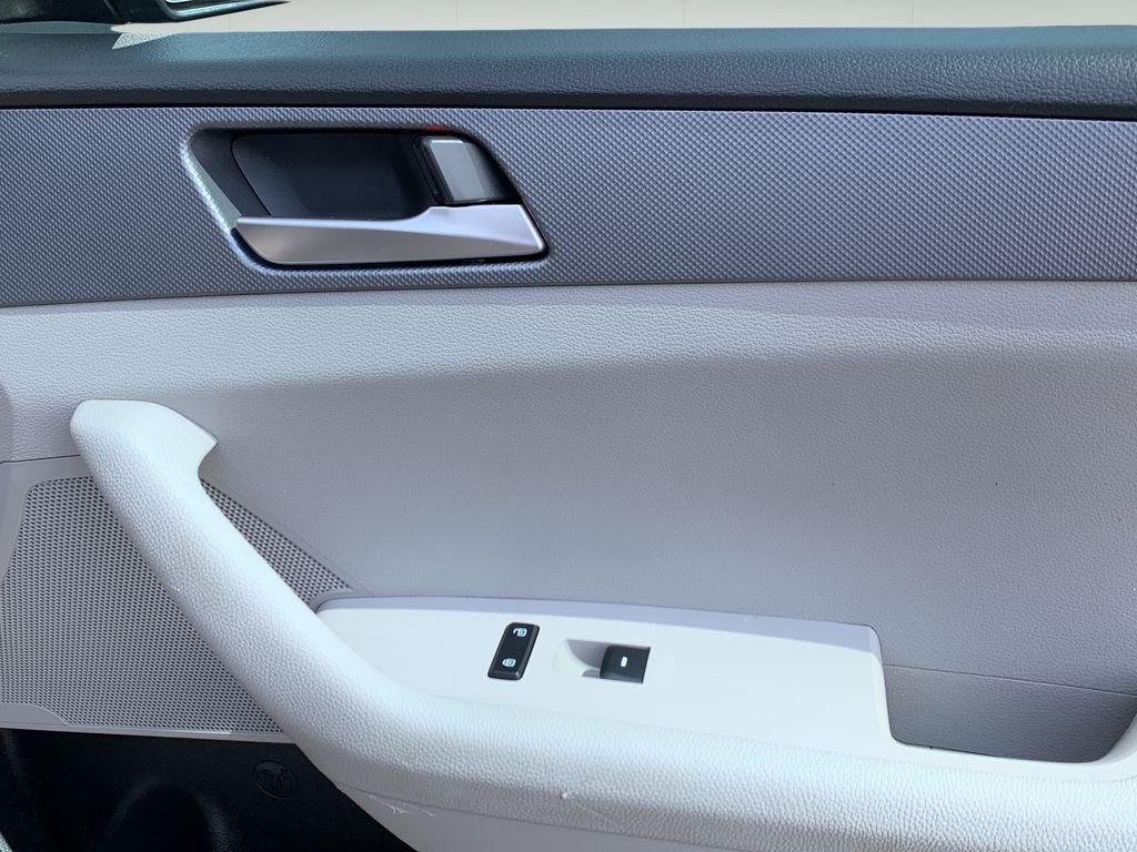 2018 Hyundai Sonata SE - Photo 34