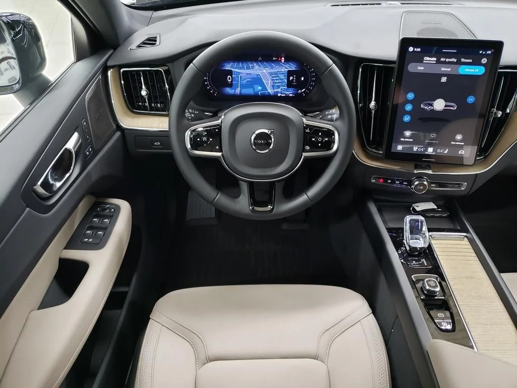 New 2026 Onyx Black Volvo Plus image 16