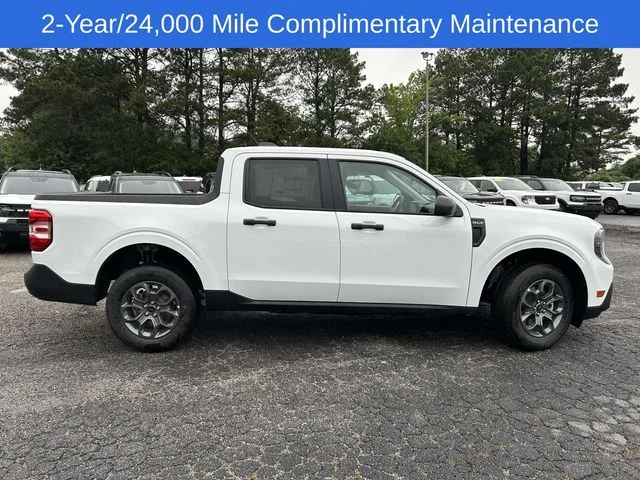 New 2026 White Ford XLT image 2