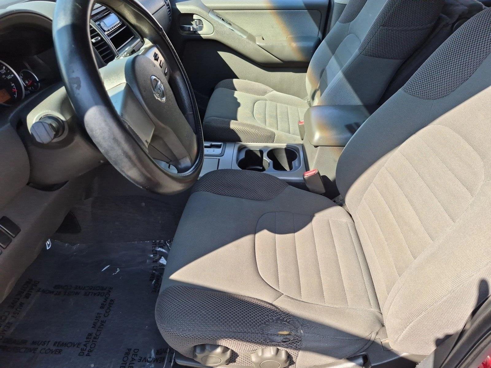 Used 2009 Red Brick Nissan S image 14