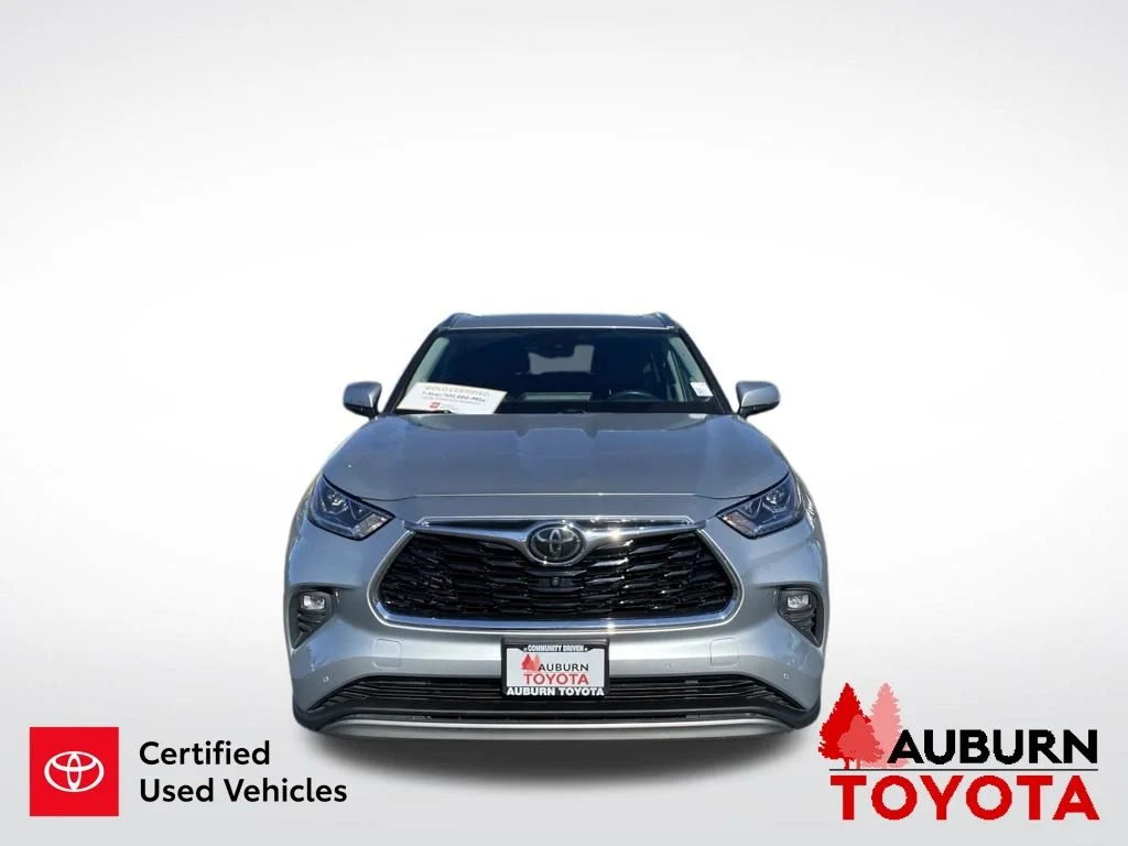 Certified Used 2020 Celestial Silver Metallic Toyota Platinum image 3