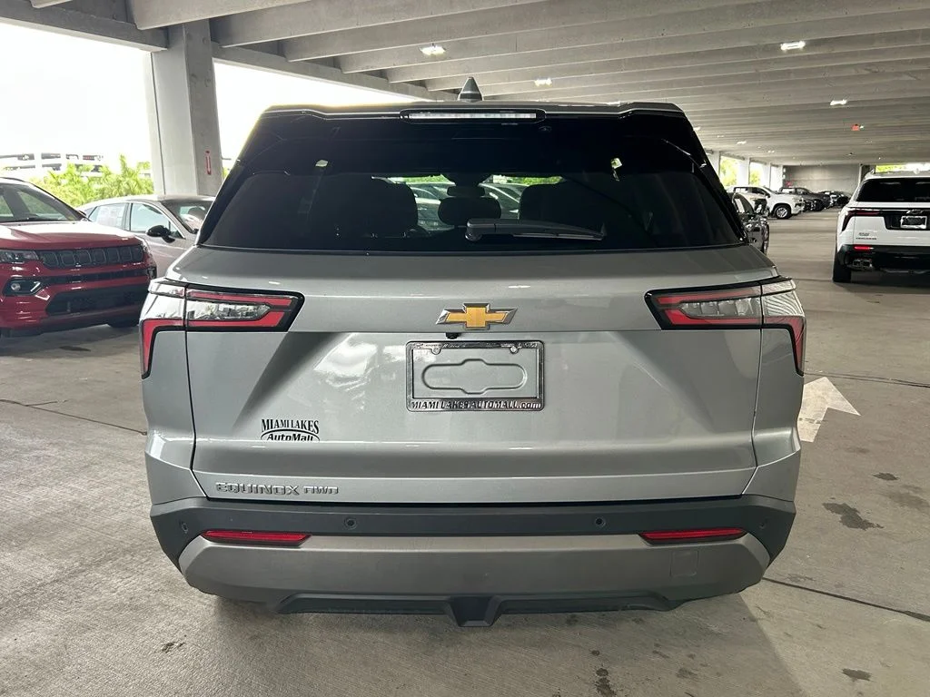 Used 2025 Sterling Gray Metallic Chevrolet LT image 4