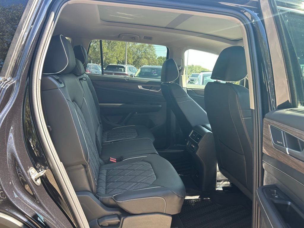 New 2026 Black Volkswagen 2.0T SEL Premium R-Line image 39