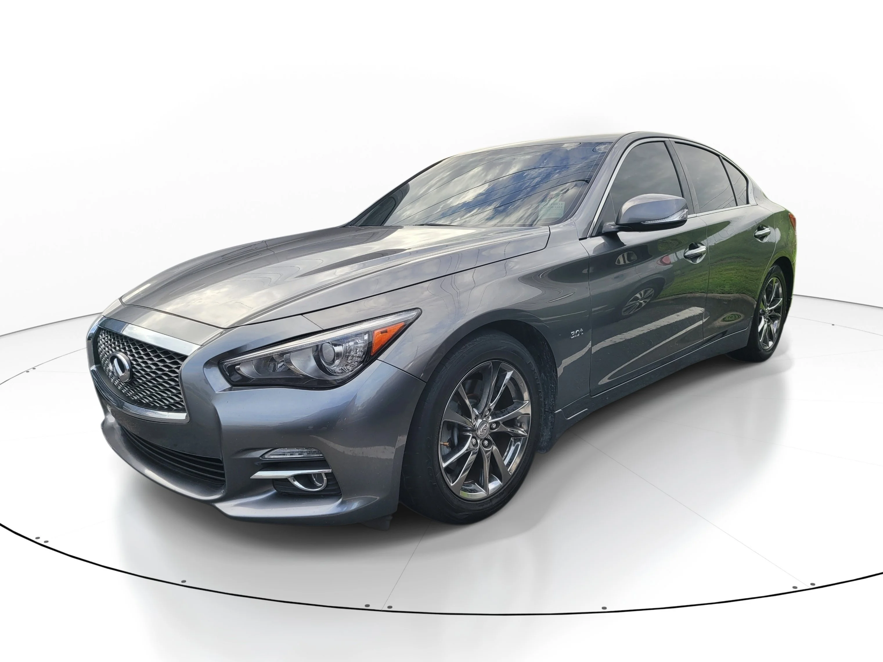Used 2017 Graphite Shadow INFINITI 3.0t Signature Edition image 3