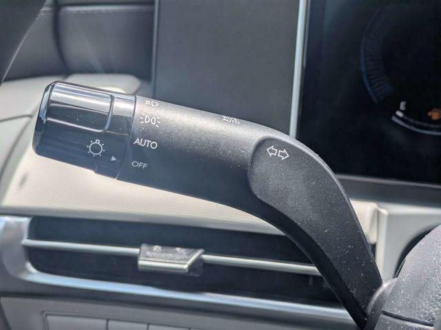 New 2026 Silver Hyundai SEL FWD image 28