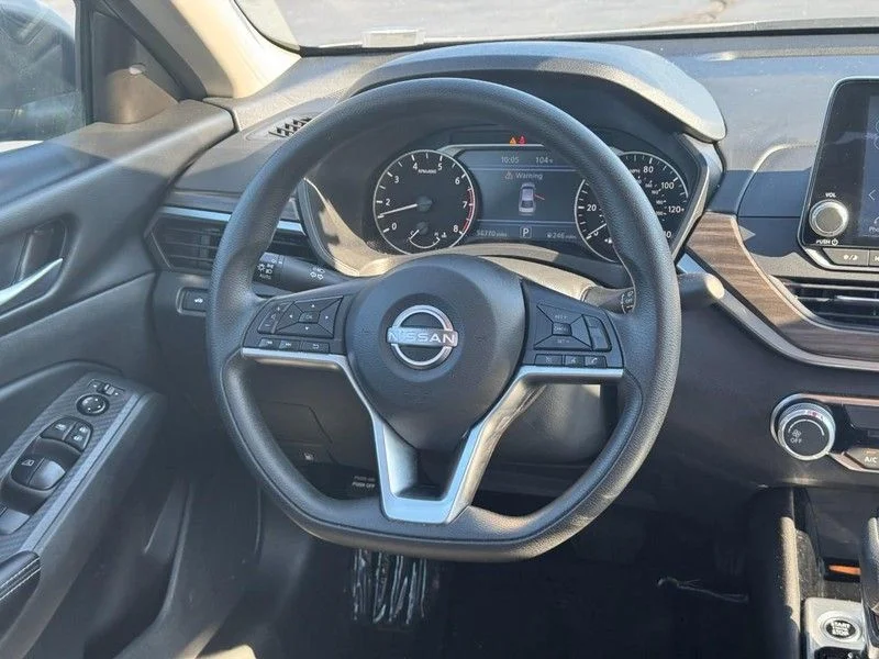 Used 2024 Gray Nissan 2.5 SV image 14