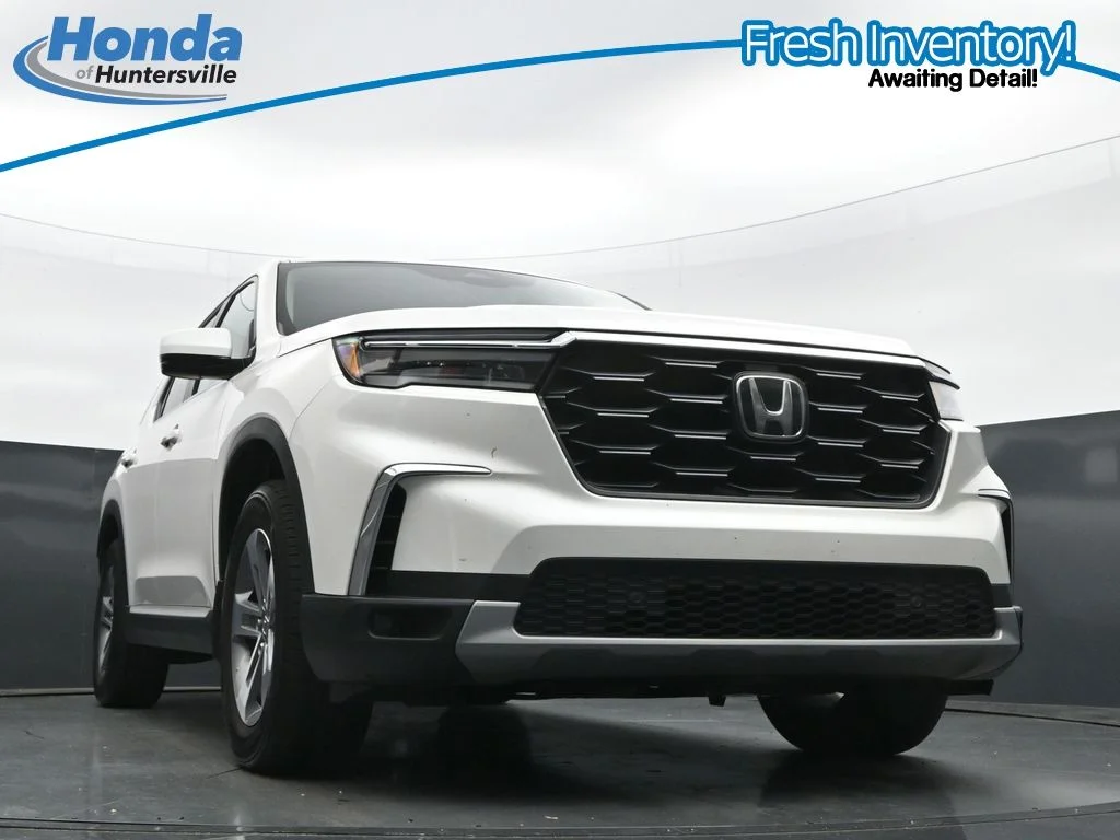 Used 2025 Platinum White Pearl Honda EX-L image 28