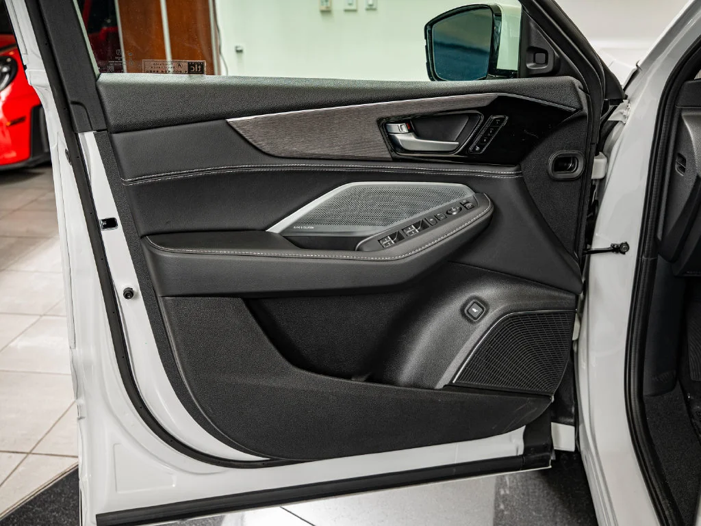 Used 2026 Platinum White Acura Advance Package image 18