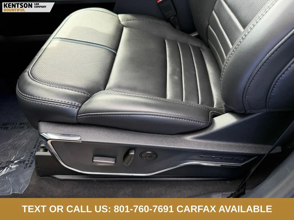 Used 2025 Black Ford Platinum image 30