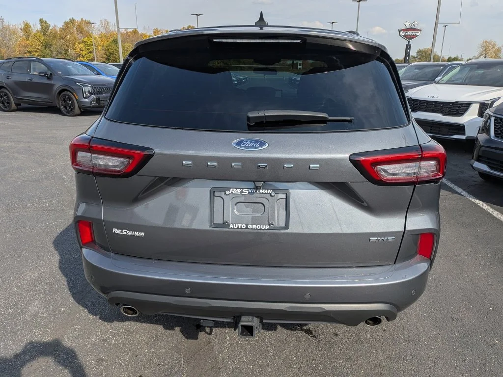 Used 2023 Gray Metallic Ford ST-Line Select image 6