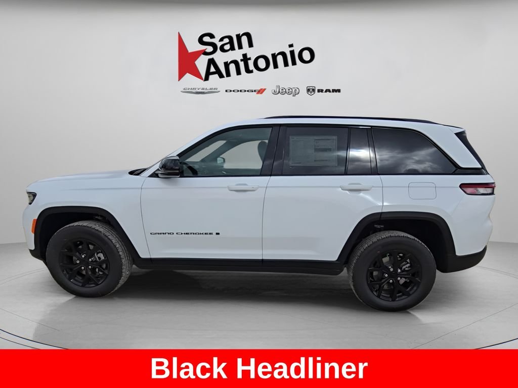 New 2025 Bright White Clear-Coat Exterior Paint Jeep Altitude X image 9