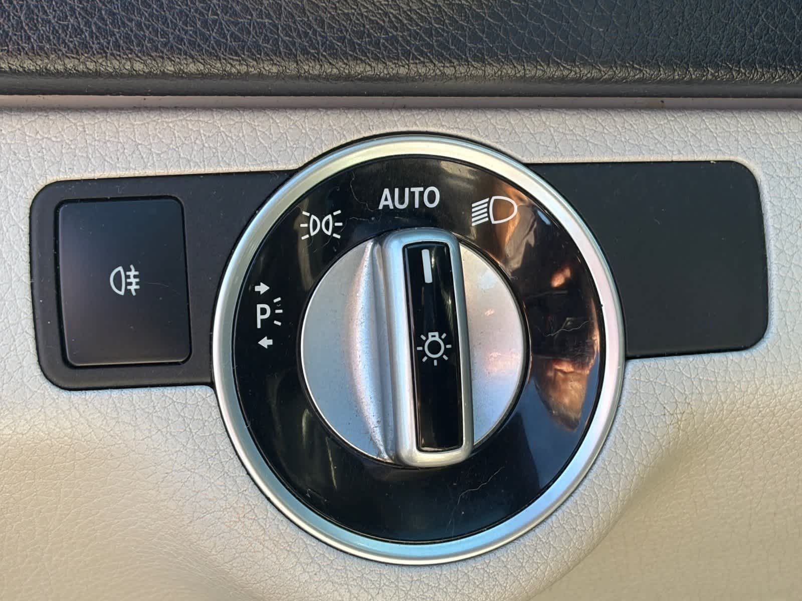 Used 2015 Steel Gray Metallic Mercedes-Benz C 250 image 8