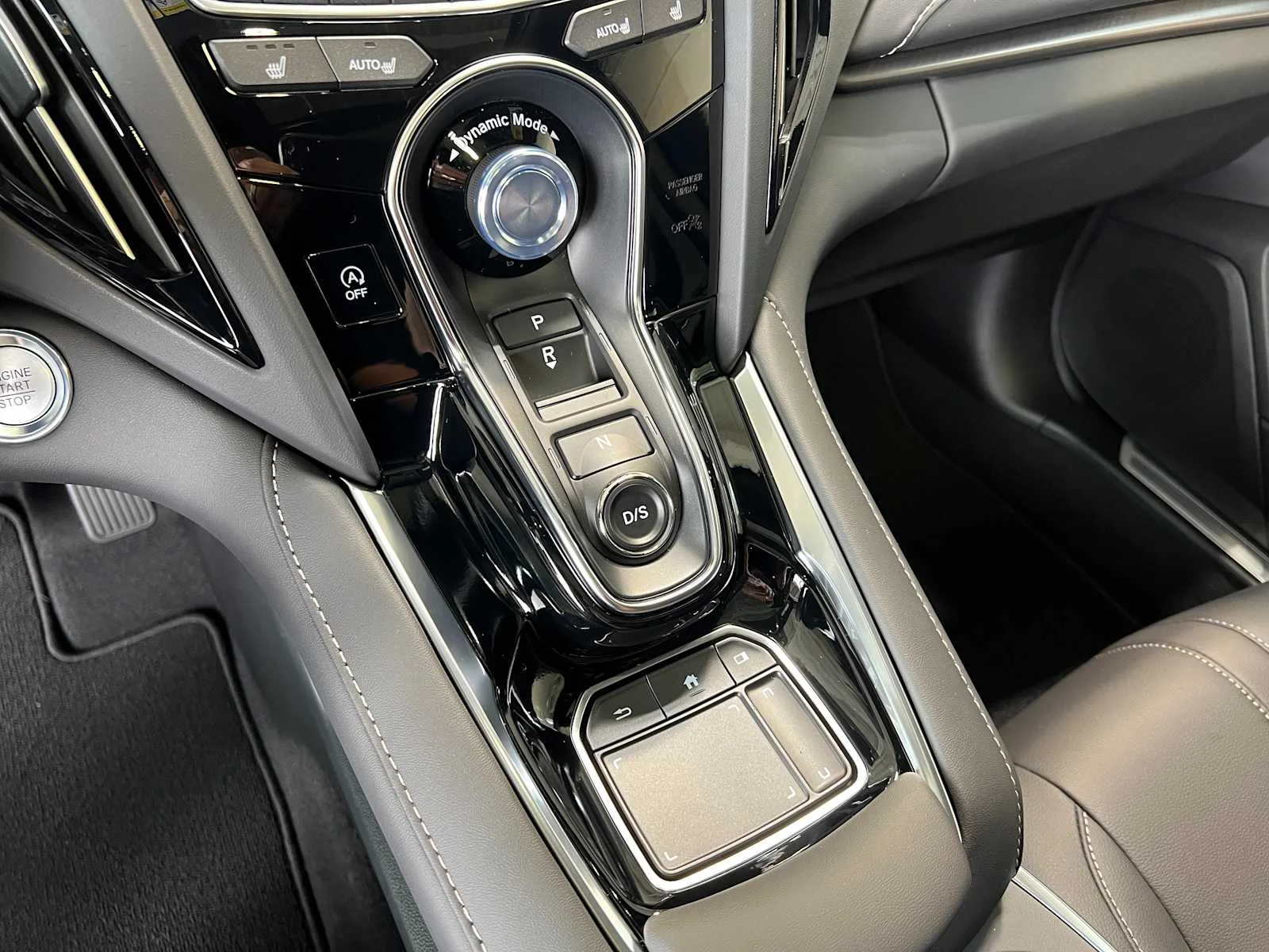 New 2026 Solar Silver Metallic Acura  image 22