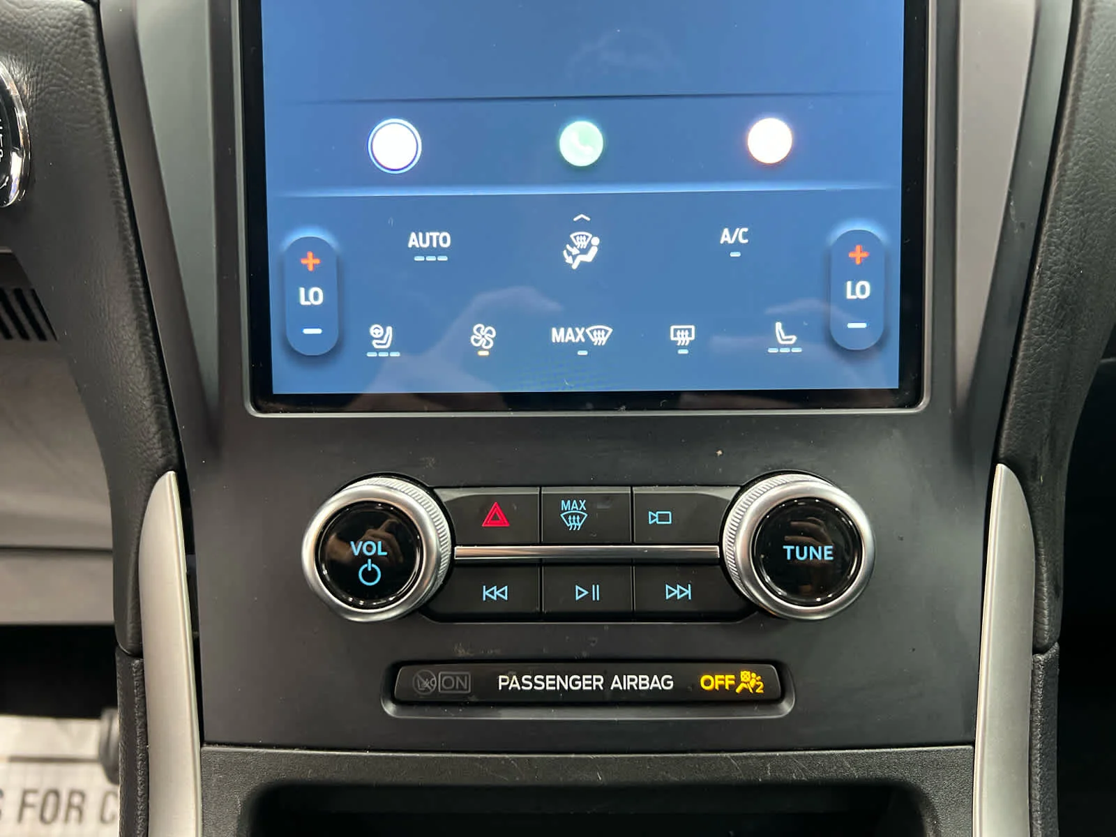 Used 2023 Agate Black Metallic Ford SEL image 20