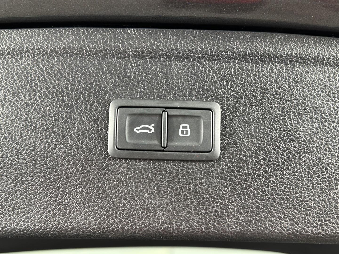 Used 2023 Daytona Gray Pearl Effect Audi S line Premium Plus image 11
