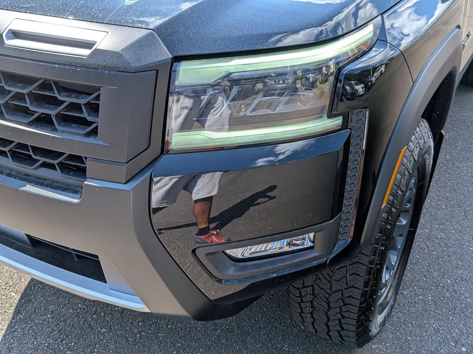 New 2027 Super Black Nissan Crew Cab PRO-4X® image 9
