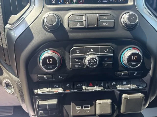 Used 2020 NORTHSKY BLUE METALLIC Chevrolet RST image 9