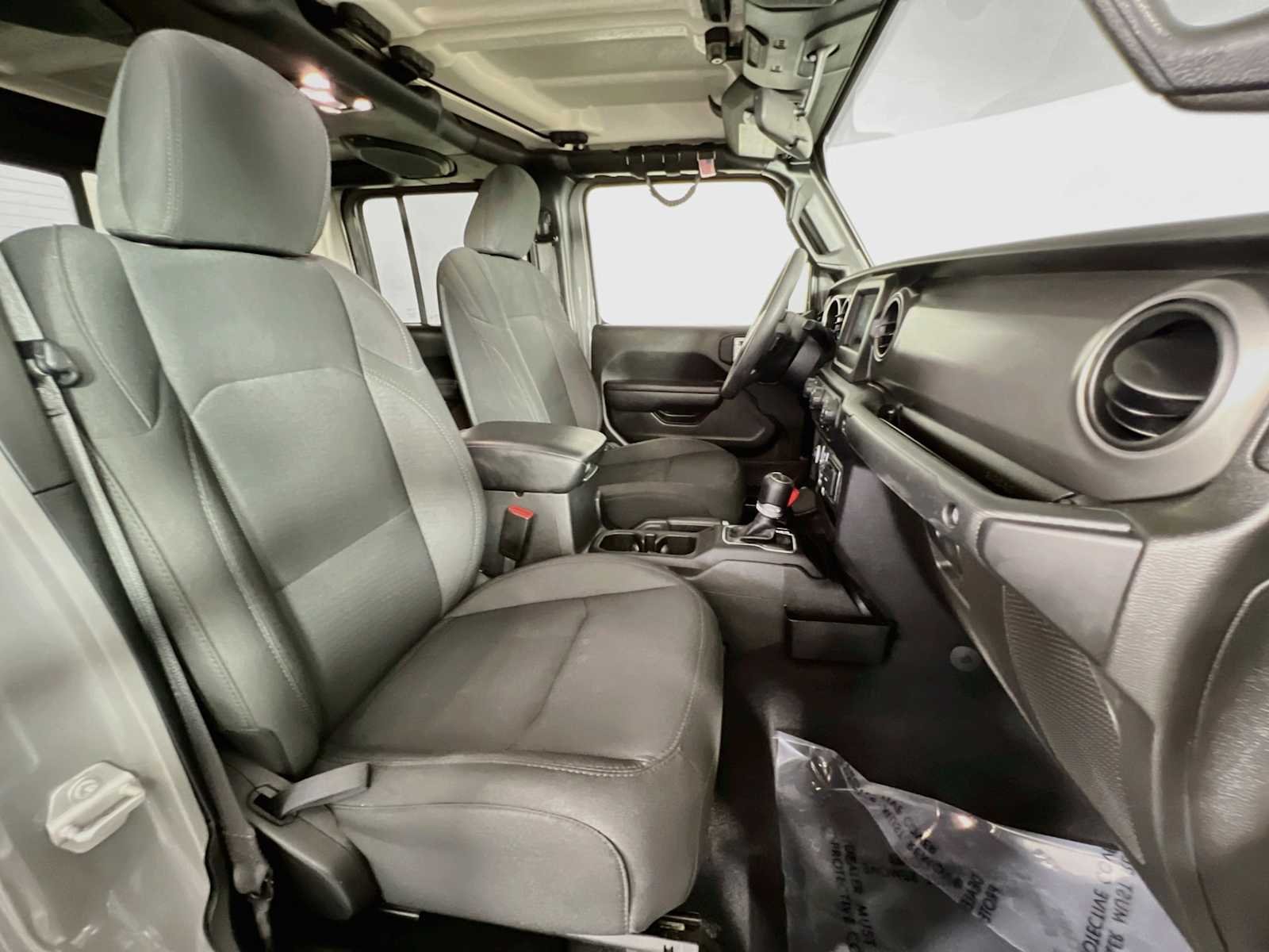 Used 2023 Sting-Gray Clearcoat Jeep Sport S image 28