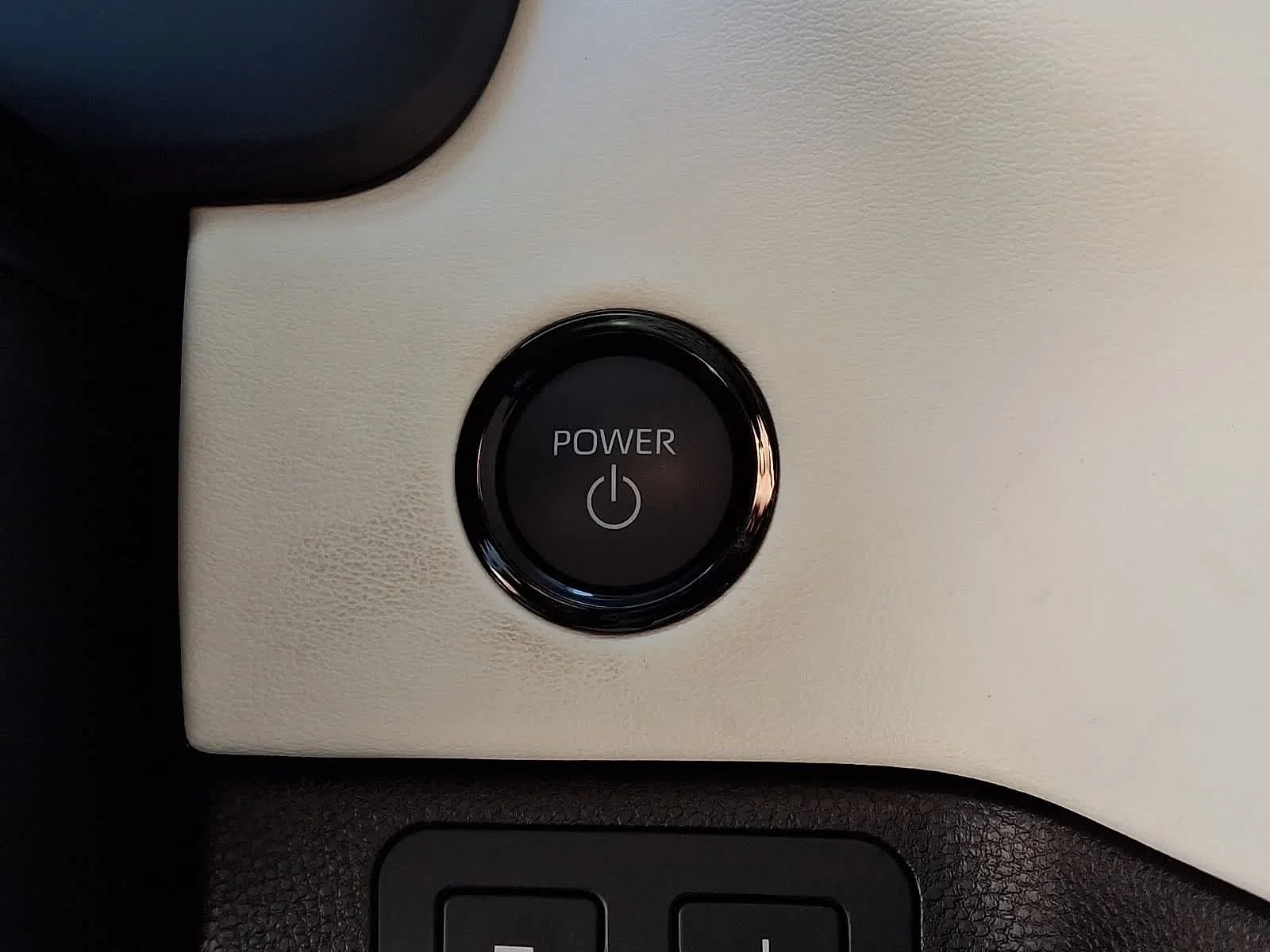 2025 Toyota Tundra Capstone - Photo 17
