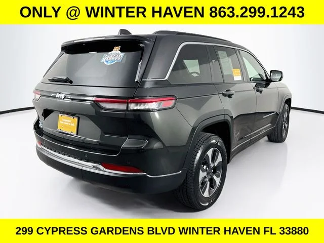 Used 2024  Jeep 4xe image 7