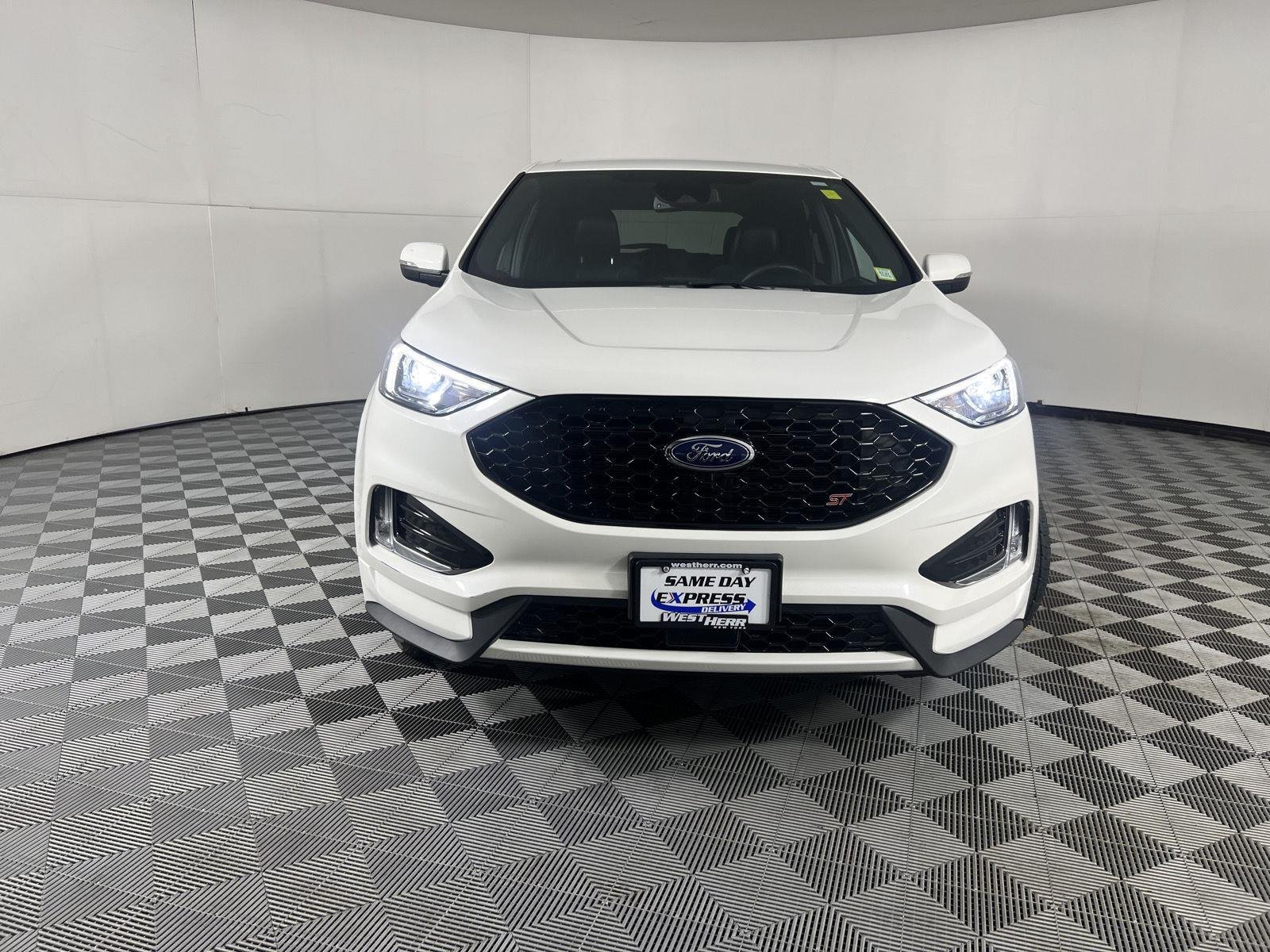 Used 2023 Star White Metallic Tri-Coat Ford ST image 24