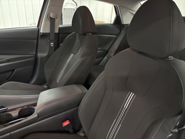2023 Hyundai Elantra Blue - Photo 7